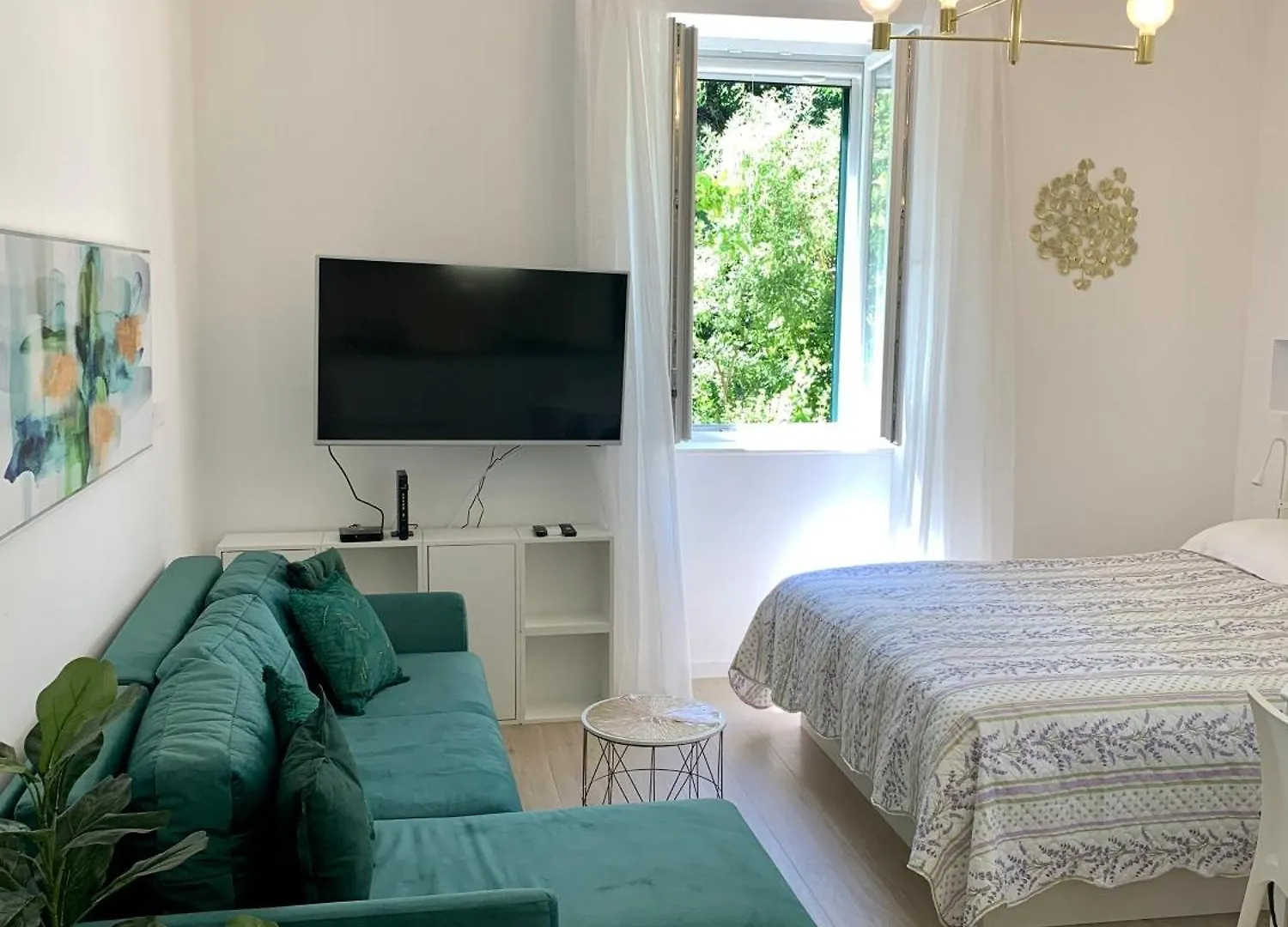 ספליט Beach Apartments Lili